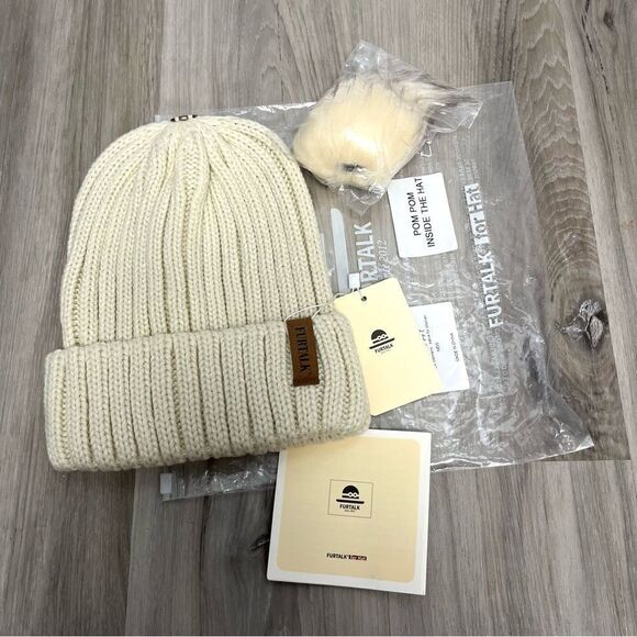 Furtalk Hat Women’s OS Beige Cream Knit Beanie with Attachable Pom NWT - Picture 1 of 6